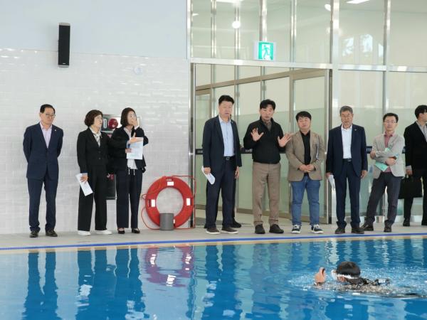 도의회 경제산업건설위원회, 군산.새만금 현지의정활동 추진 3