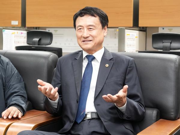 김희수 도의장 취임 100일 맞아 '소통과 책임, 신뢰' 강조 3