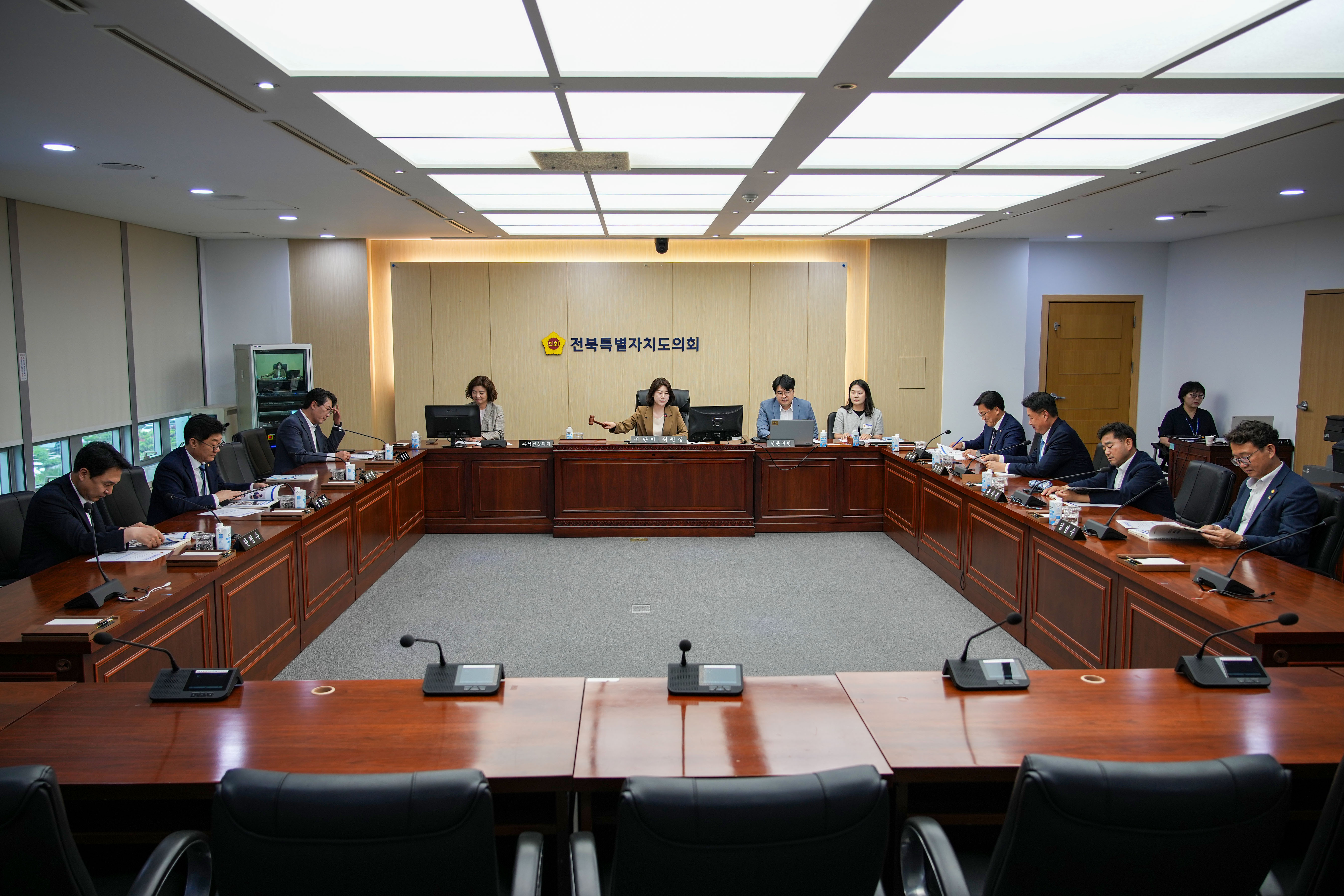 전북균형발전특별위원회, 성과 담은 활동결과보고서 채택 후 활동 마무리 2