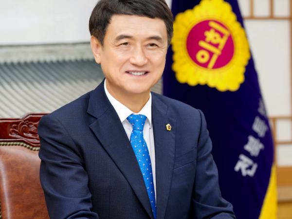 김희수 의장, 일문일답 “가고 싶은 의회, 살기 좋은 전북” 4