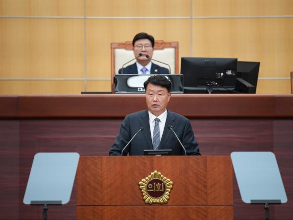 김동구 의원, 전북자치도 인적쇄신 촉구 2