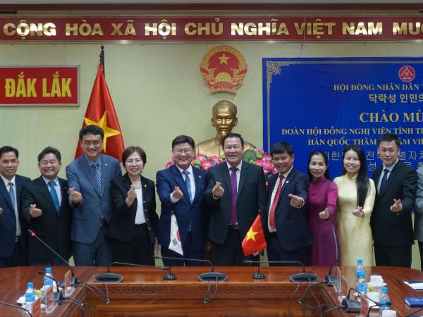 전북자치도의회, 베트남 닥락성 의회와 우호교류 다져 2