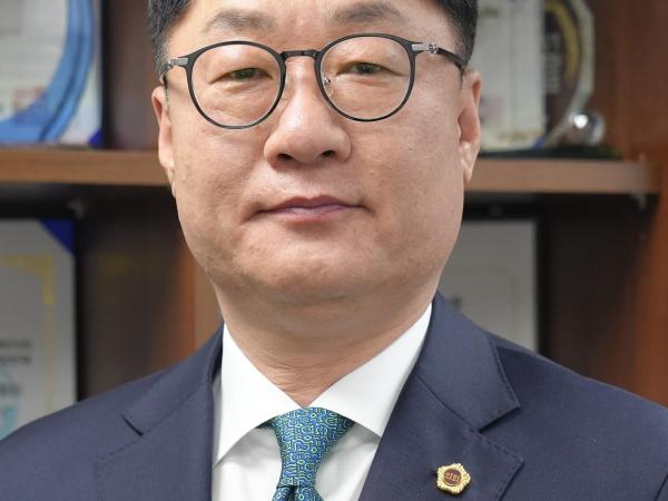 장연국 도의원, 도의회 민주당 신임 원내대표로 선출 2