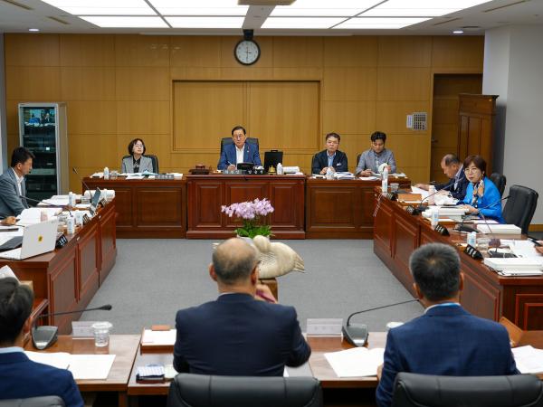 도의회 농업복지환경위원회, 2024년 하반기 업무보고 청취 2