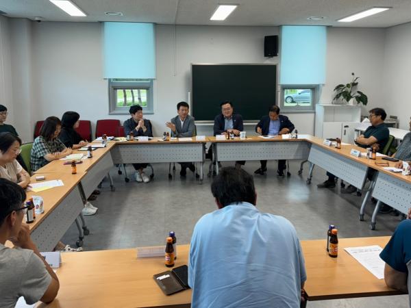 권요안 도의원,전북형 작은학교살리기 간담회 개최 2