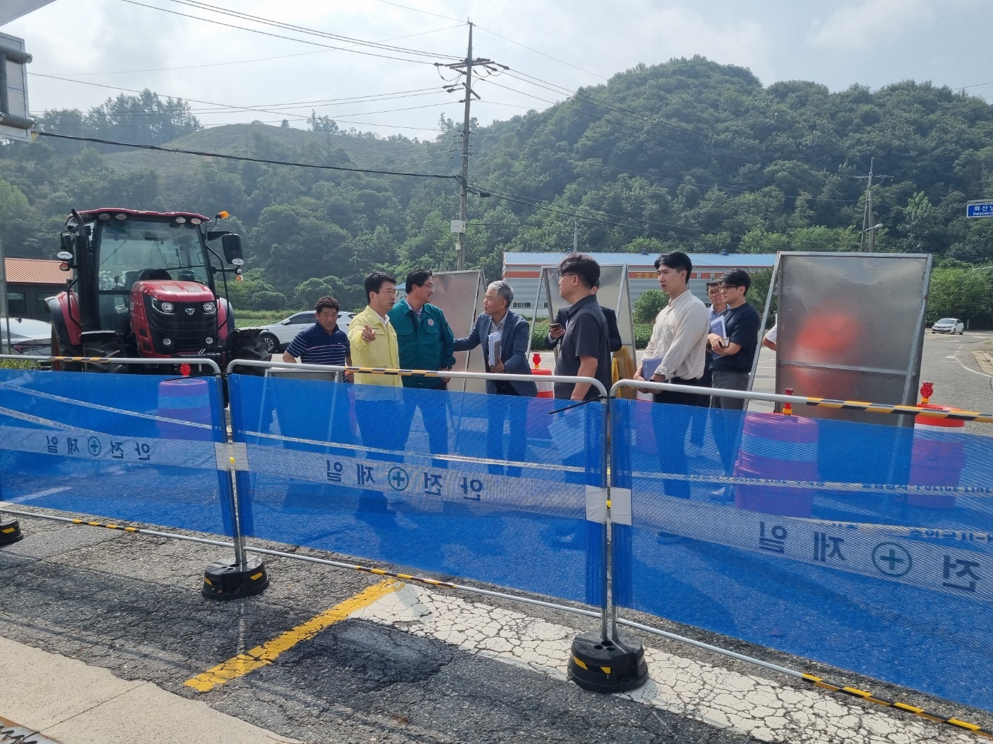  권요안 도의원, 화산교 등 완주군 지방도 공사현장 방문 2