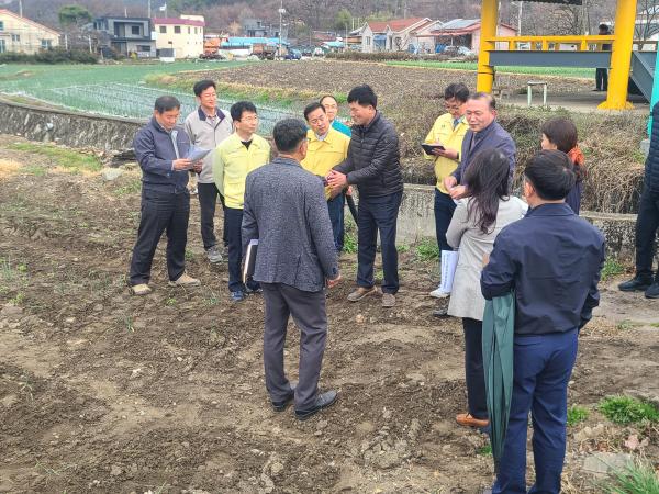 권요안 도의원, 완주 양파 한파 피해 현장 점검 2