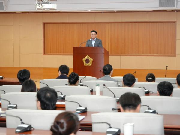 전북도의회, 사무처 직원 역량 끌어 올린다 2