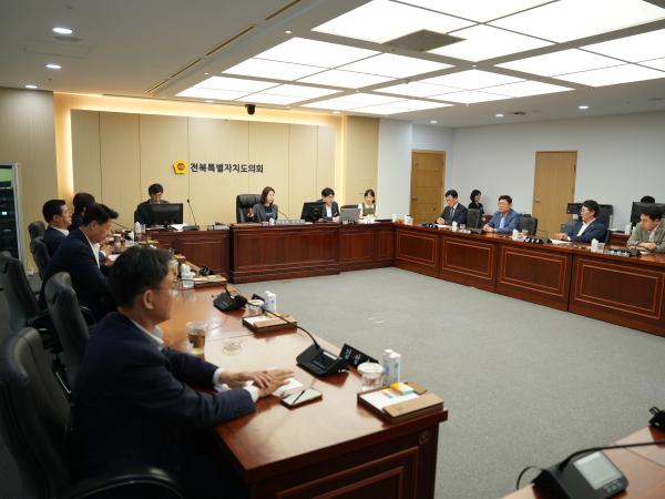 전북특별자치도의회, 전북 균형발전 특위 새롭게 출범!  3