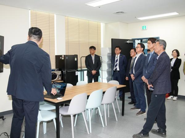 도의회 문화안전소방위원회, ‘전북글로벌게임센터’ 방문 현장의 목소리 청취 3