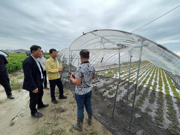 권요안 의원, 완주군 시설상추 연작피해 현장 간담회 개최 3
