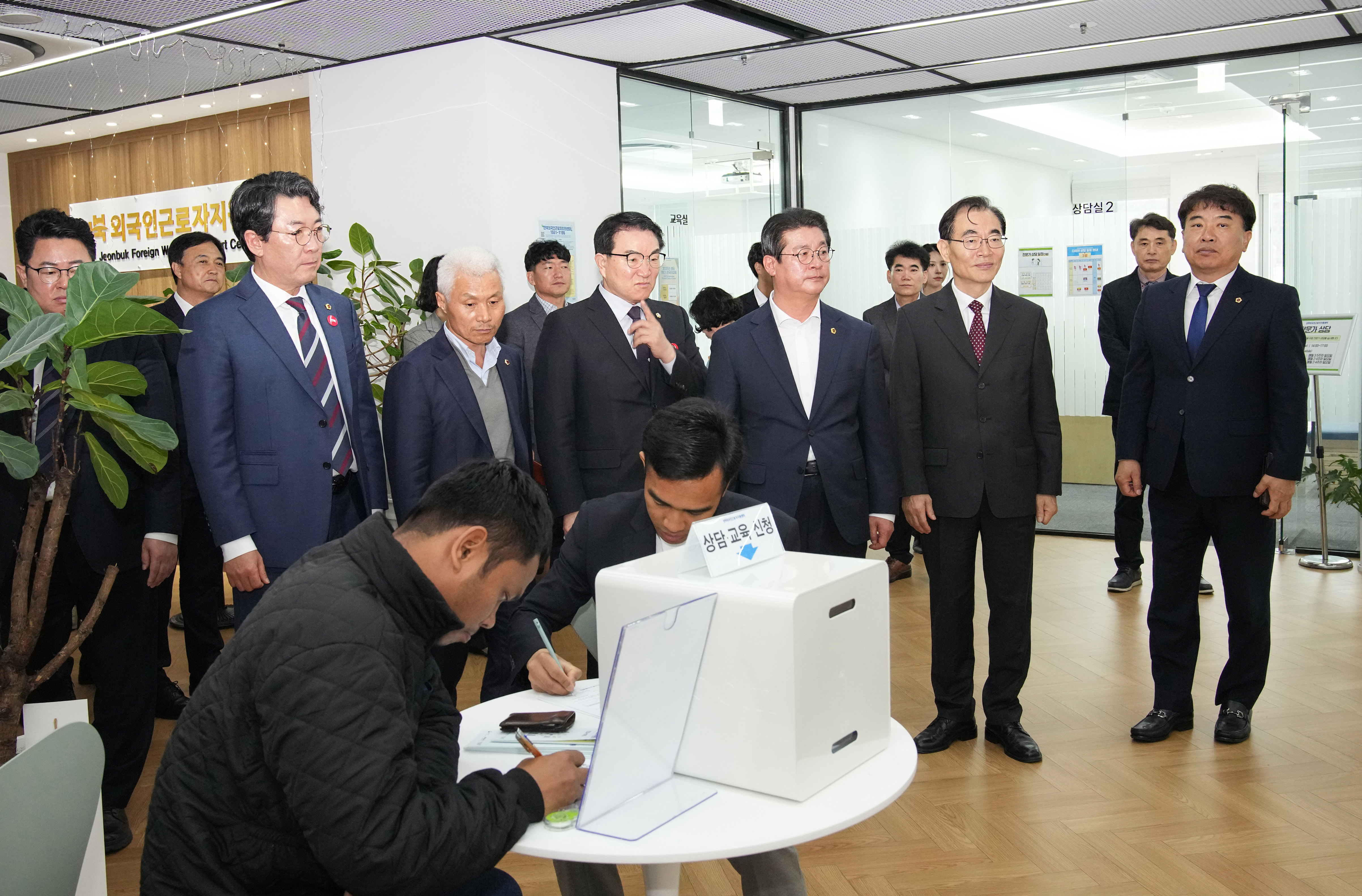 전북자치도의회 기획행정위원회, 국제협력진흥원 등 현지의정활동 전개 3