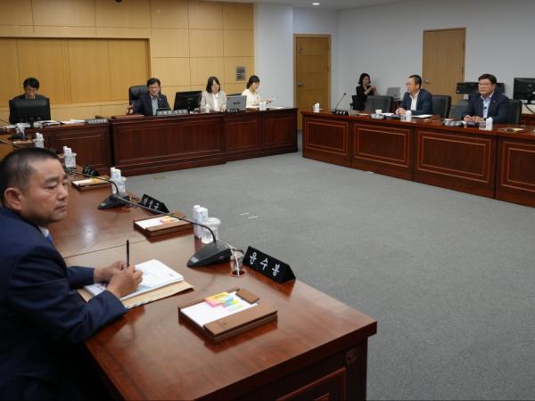 도의회 균형발전특위 활동마무리…결과보고서 채택 2