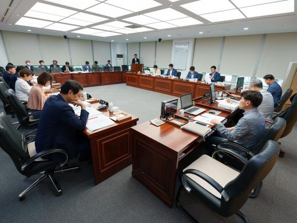 도의회 전북도 경제통상진흥원장 후보자 인사청문회 실시 2