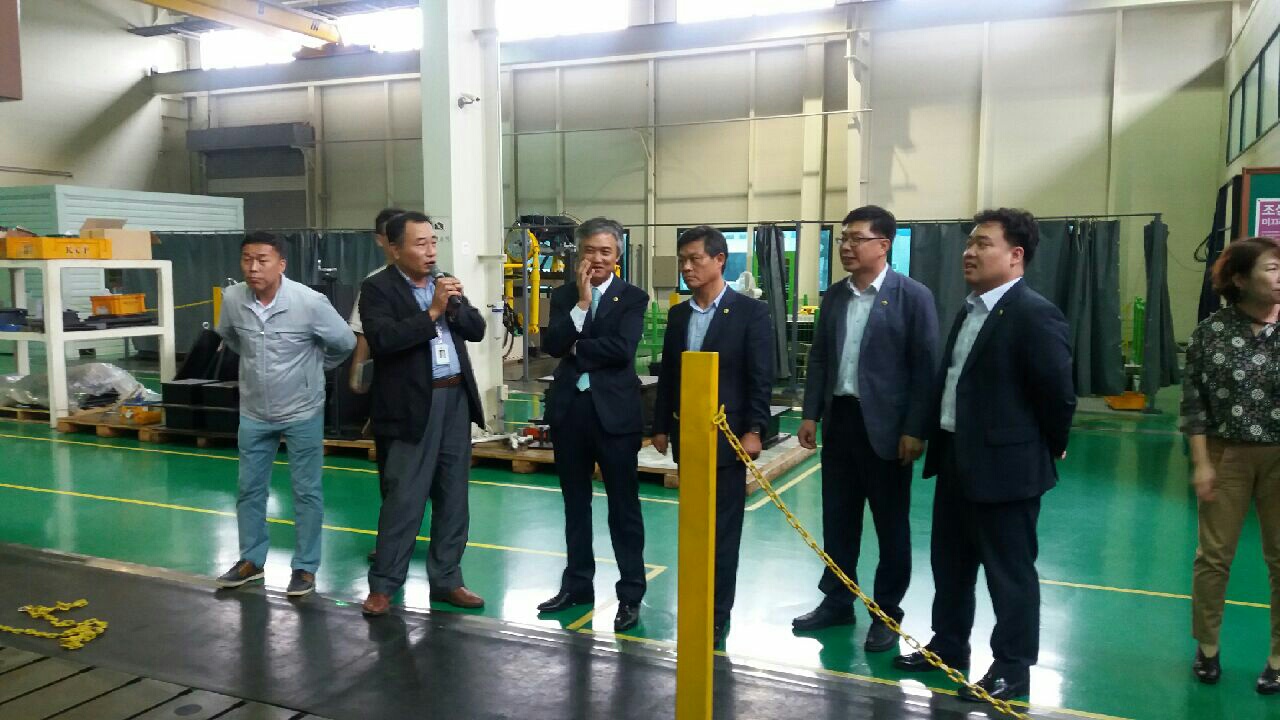 도의회 산경위 전북자동차융합기술원 현장활동 3