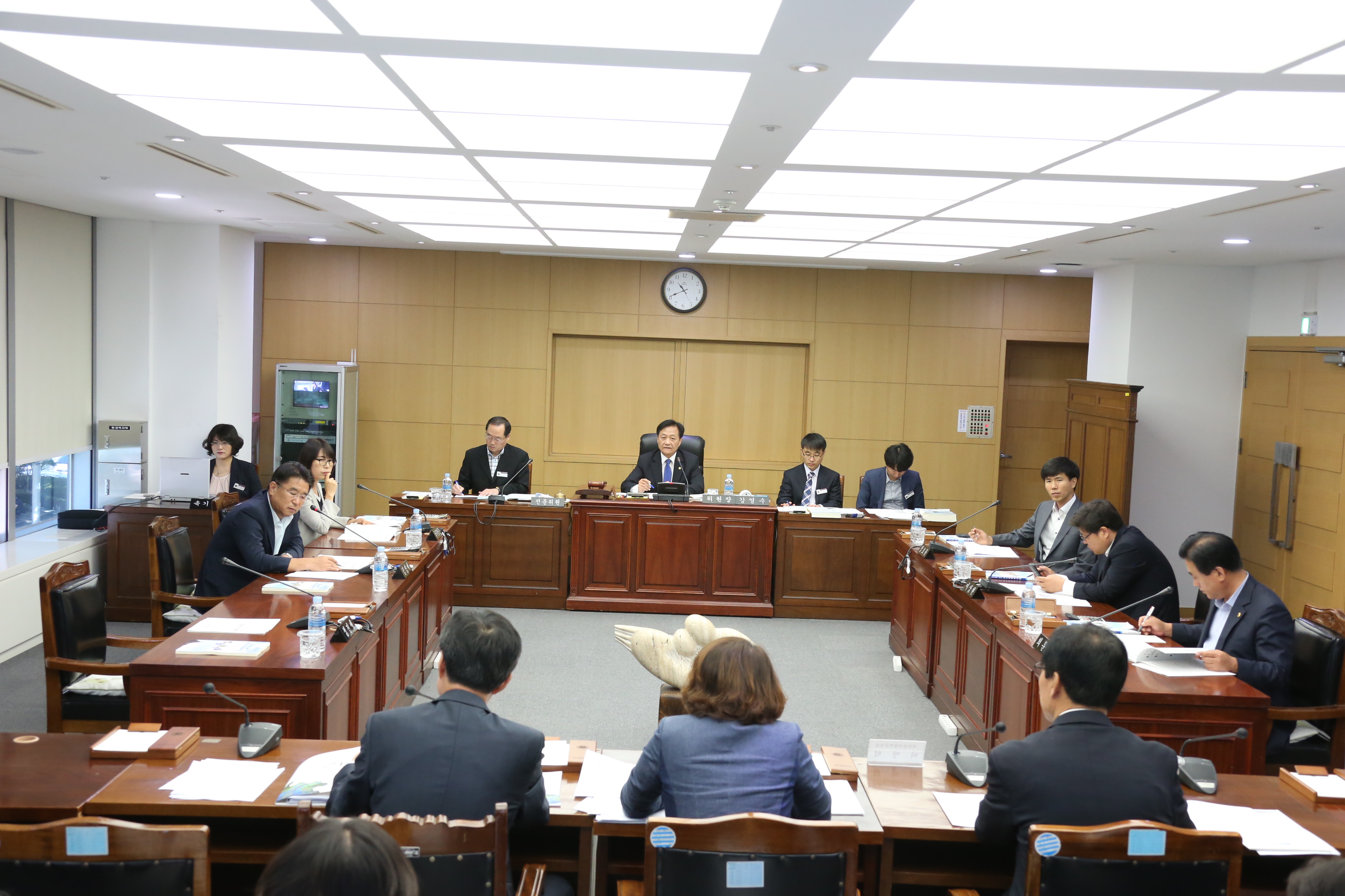 도의회 환경복지위원회 하반기 업무보고 청취 2