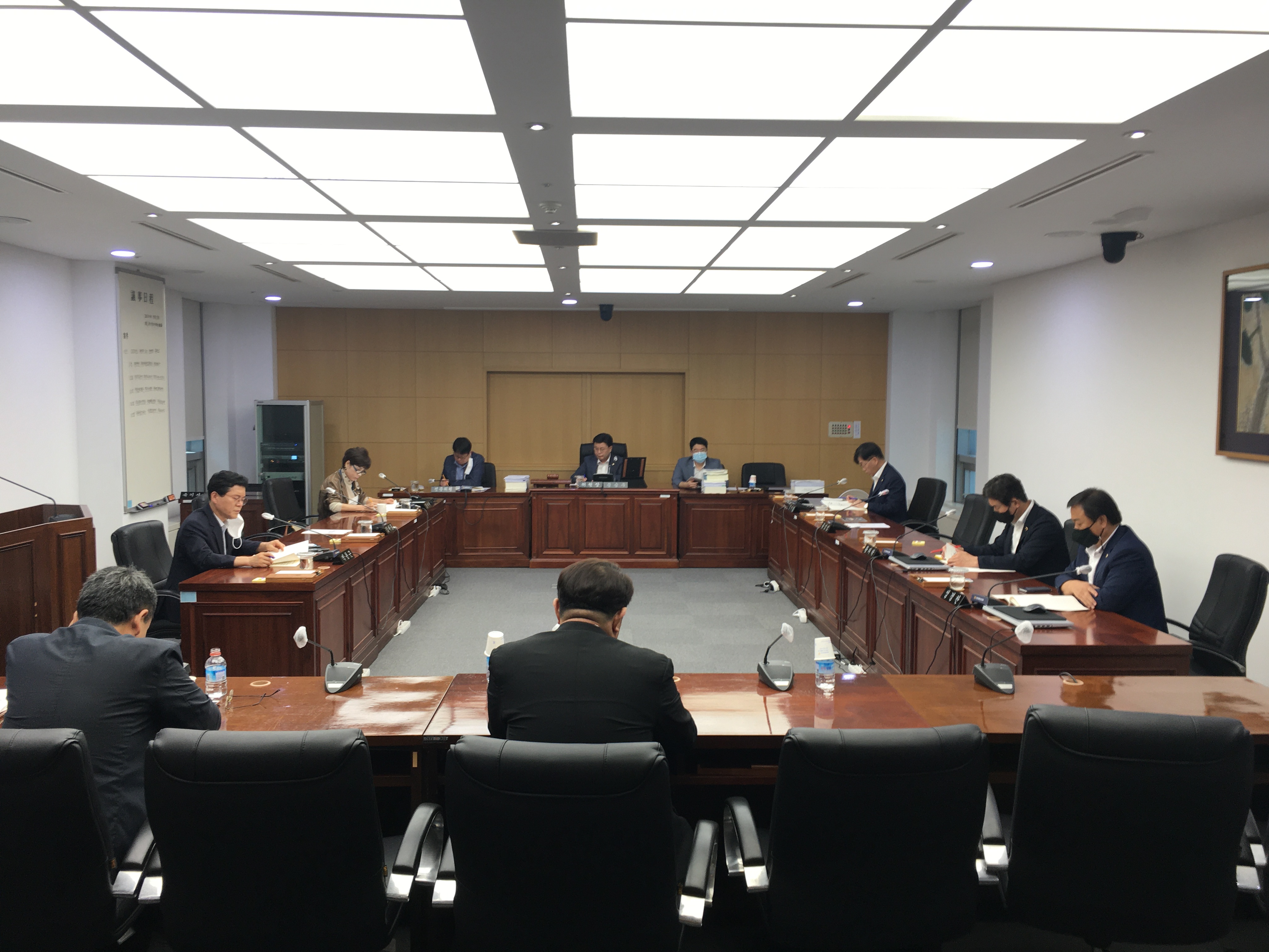 전북도의회 행정자치위, 정책개발을 위한 연구용역 최종보고회 개최 2