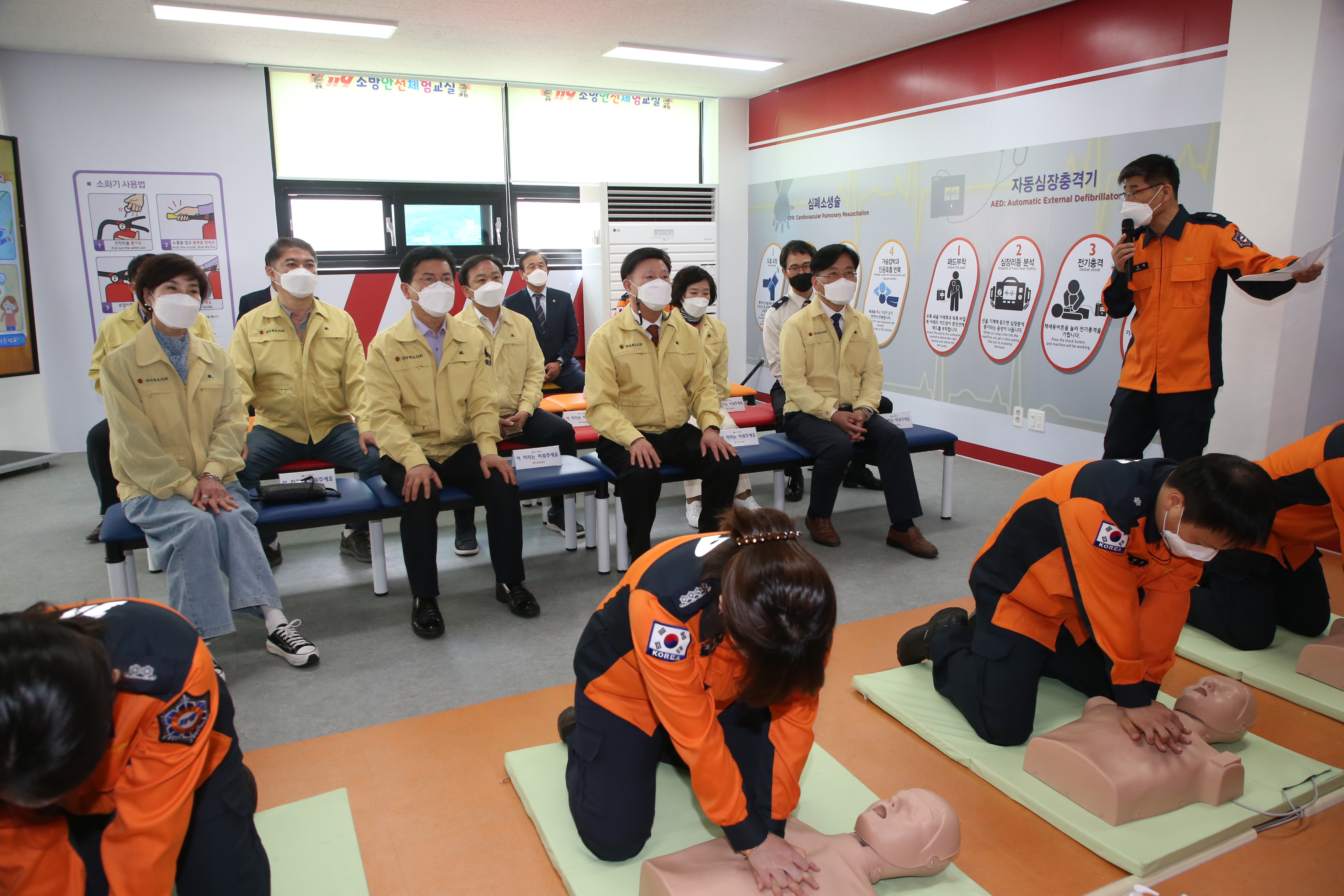 도의회 행정자치위, 소방안전체험교실 현장의정활동 3