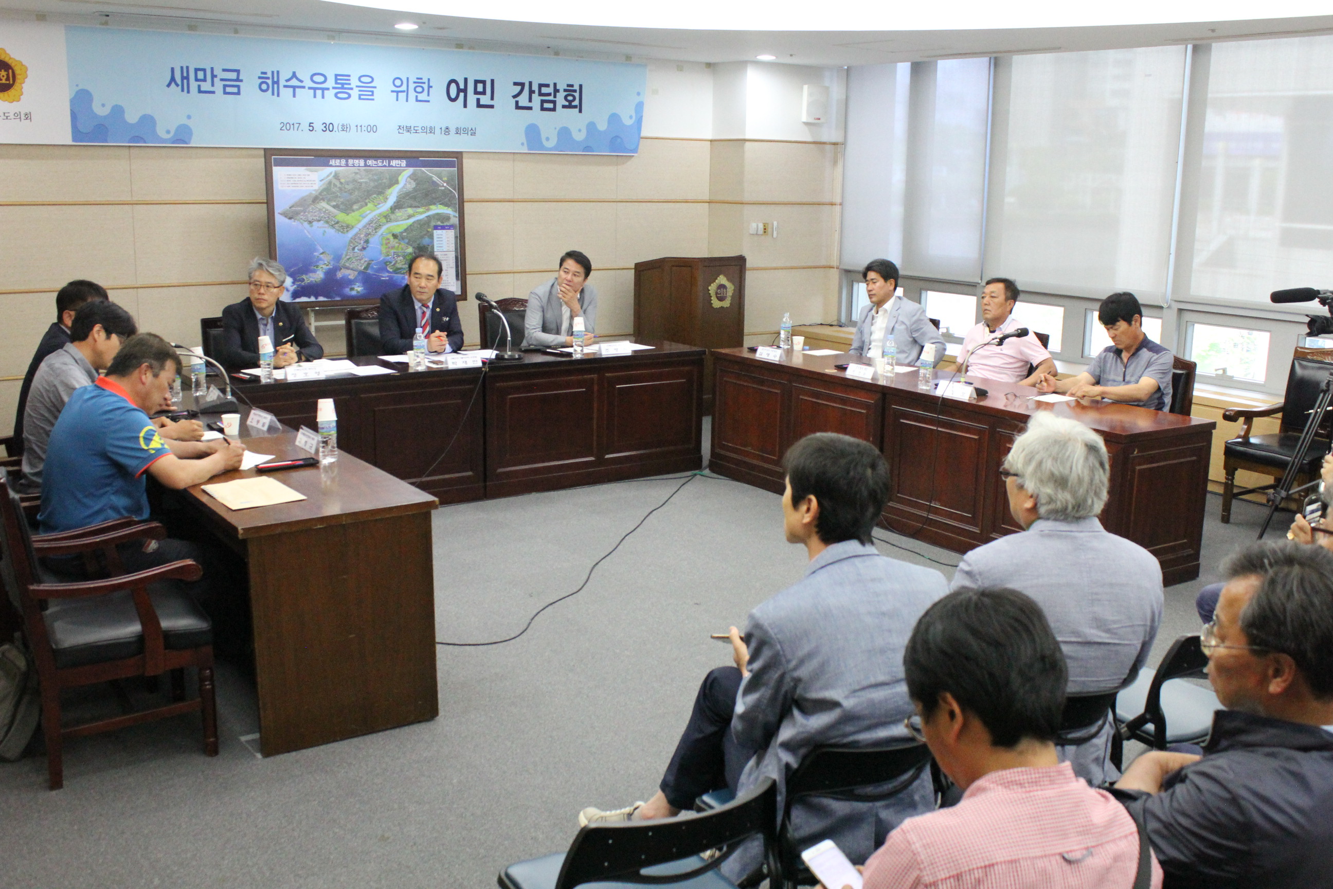 새만금사업, 해수유통으로 되살리자” 3