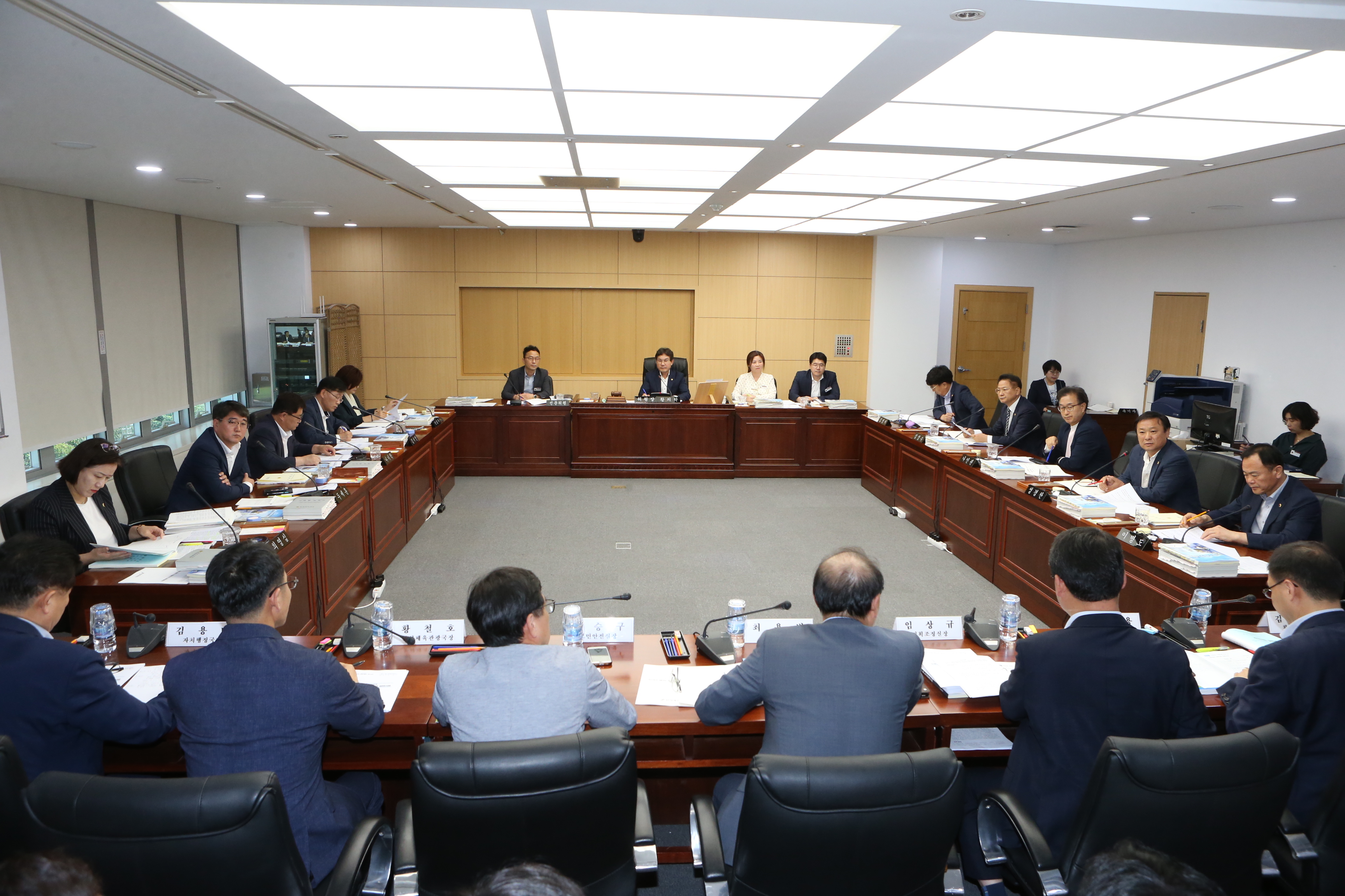 예산결산특별위원회 정책질의 2