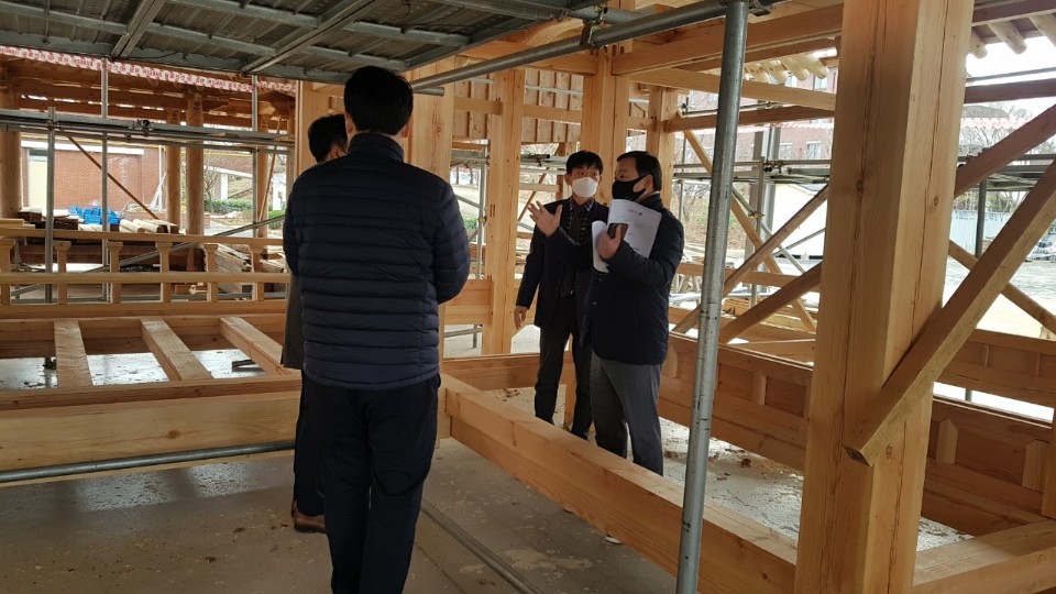 성경찬의원 한옥전문인 양성사업 현장 방문 2