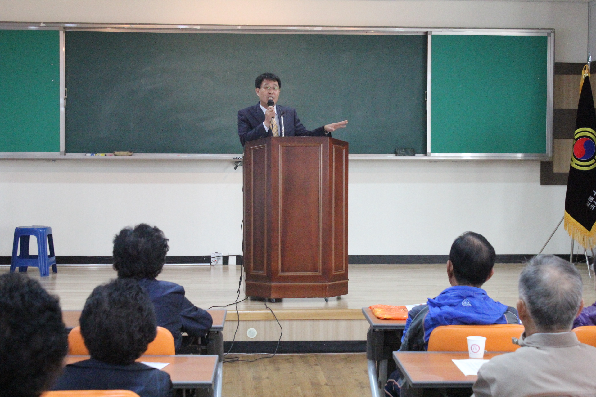 김광수 전라북도의회 의장 전주노인대학특강 2