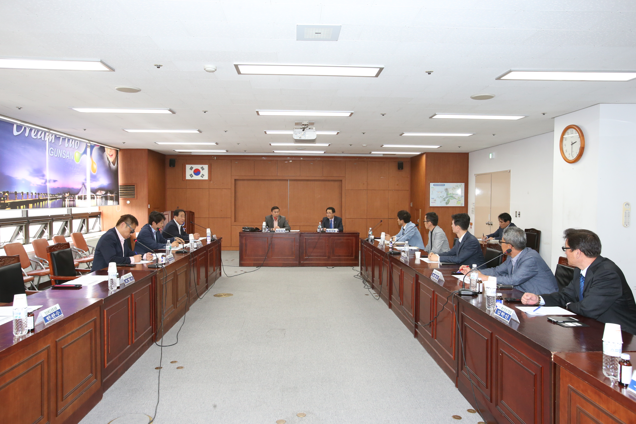 도의회 대형 아웃렛 입점 지역 상권 회생 촉구 3