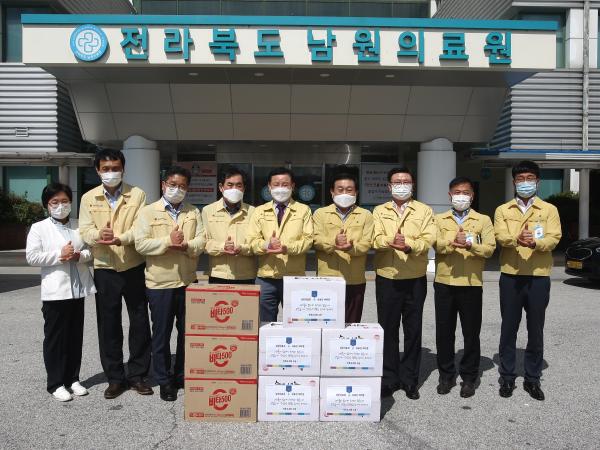 전북도의회 전통시장 장보기·의료진 격려 3