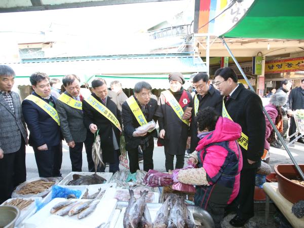 도의회, 전통시장도 살리고 지역경제도 살리고 2