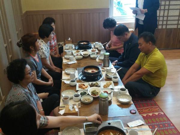 국주영은위원장, 전북도청 및 도의회  환경 환리원 30명과 오찬 간담회 2