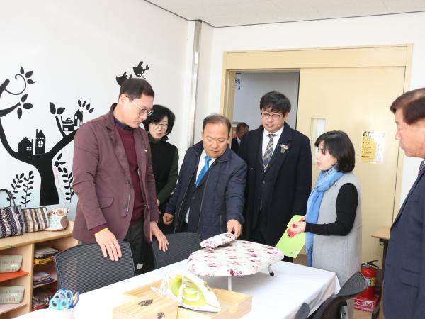 도의회 교육위, 푸른학교 등 사립 특수학교 현지의정활동 3