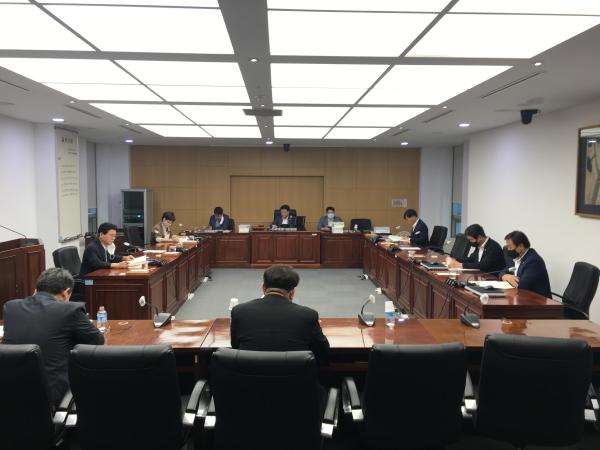 전북도의회 행정자치위, 정책개발을 위한 연구용역 최종보고회 개최 2