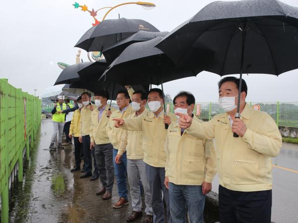 도의회 문건위, 정읍 신태인 육교철거사업 현장 방문 2