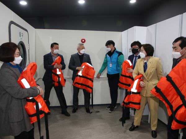 교육위원회, 해양안전체험관 체계적인 해양 안전교육 기대 4