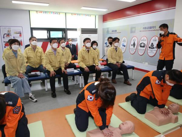 도의회 행정자치위, 소방안전체험교실 현장의정활동 3