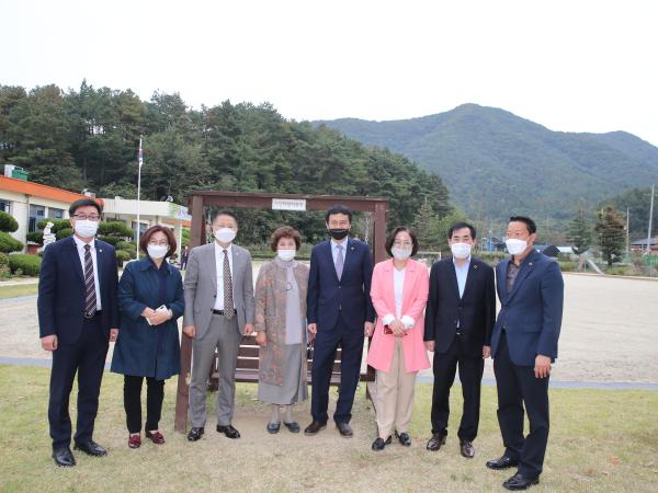 도의회 교육위, 작은 학교와 특성화학교 현장 방문 3