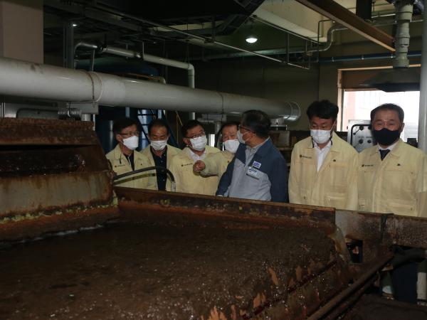 환경복지위원회, 김제 가축분뇨 공공처리시설 현장방문 2