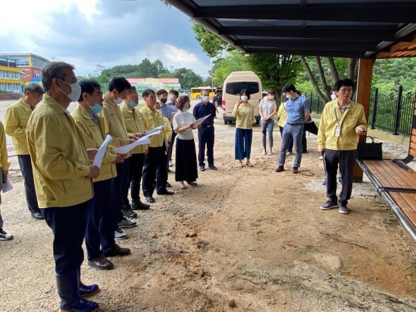 도의회 교육위, 호우피해 큰 남원지역에서 복구작업 1