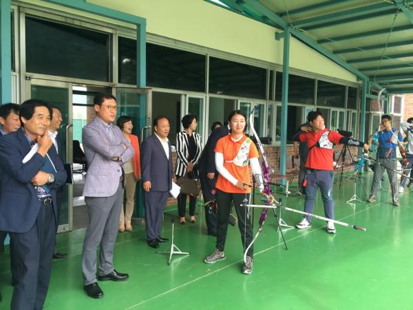 도의회 교육위, 현지의정활동 엘리트체육 산실인 전북체고 방문 3