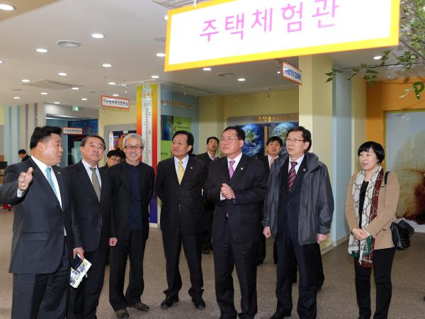 도의회 환경복지위원회 현지의정활동 전개 3