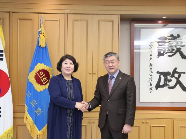 송성환 전라북도의회 의장, 주한 키르기스스탄대사 면담 4