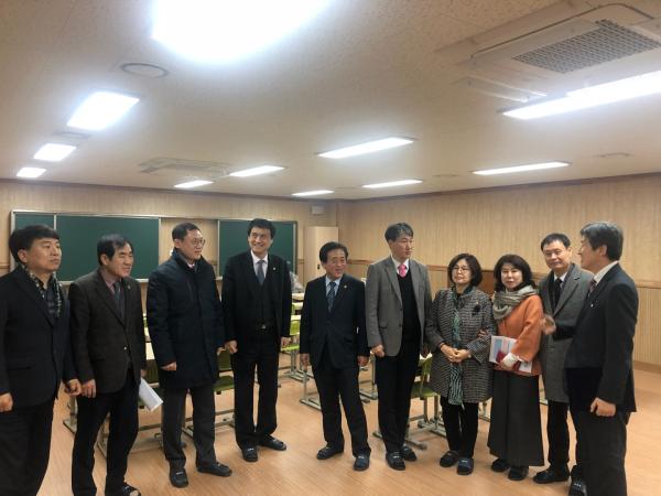 교육위원회, 올해 개교학교 점검 등 현지의정활동 펼쳐 4