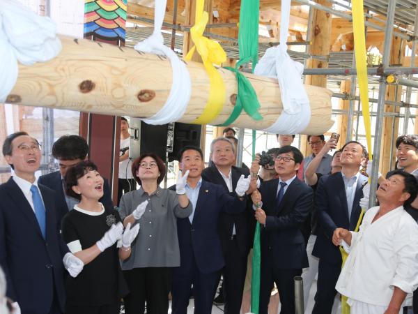 도의회 문건위, 전라감영 선화당 복원 관계자 격려 1