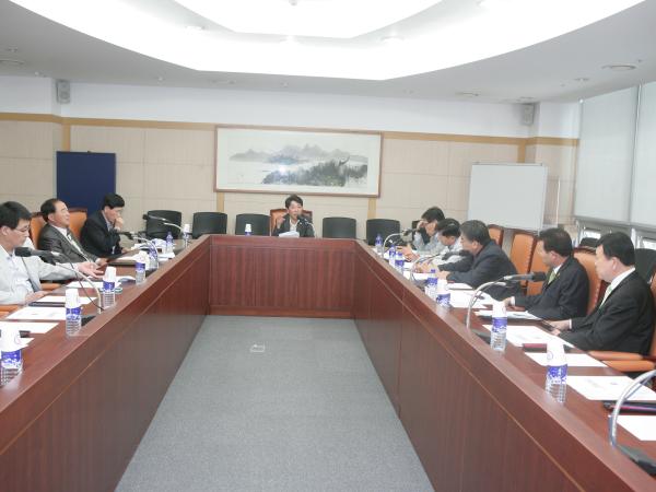 ‘의정연구활동 및 지방자치연구회’ 간담회 가져 2