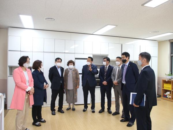 도의회 교육위, 작은 학교와 특성화학교 현장 방문 2