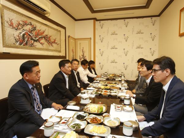 도의회 환경복지위원회, 전북대병원과 간담회 2