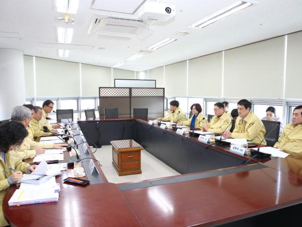 교육위원회, 교육청 코로나19 대응 상황실 방문 4