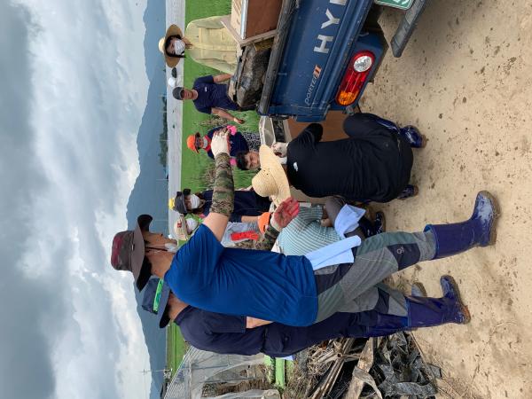 도의회 교육위, 호우피해 큰 남원지역에서 복구작업 3