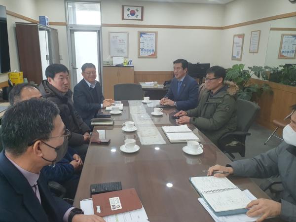 윤정훈 의원, 무주 대불댐 인근 농작물 피해 대책 모색 3