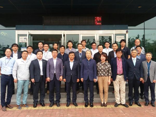 도의회 산경위 전북자동차융합기술원 현장활동 2